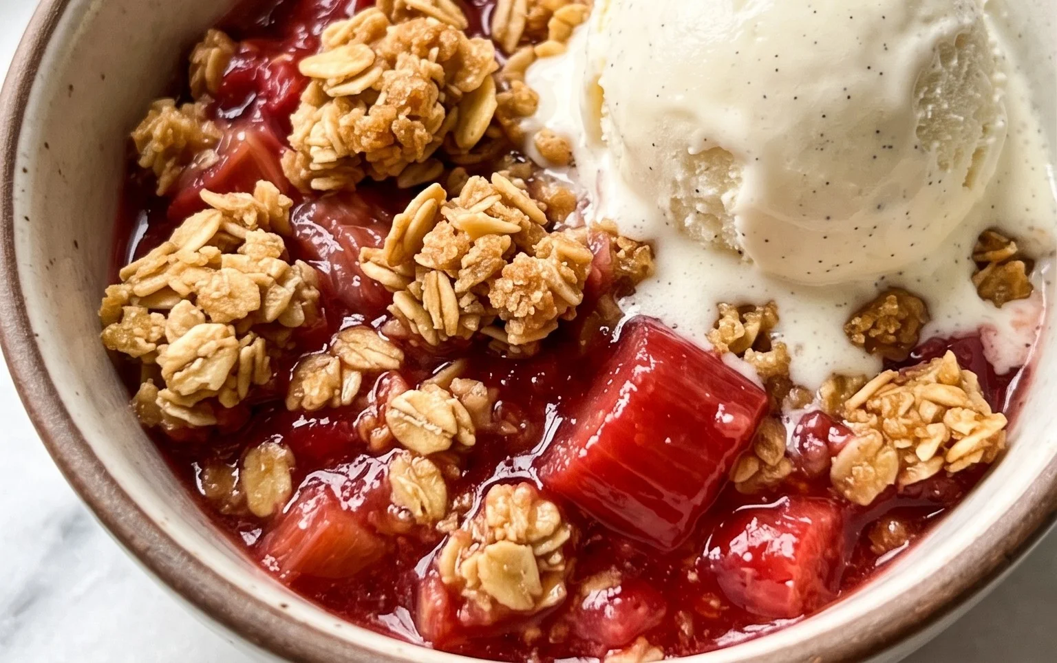 Easy Rhubarb Crisp